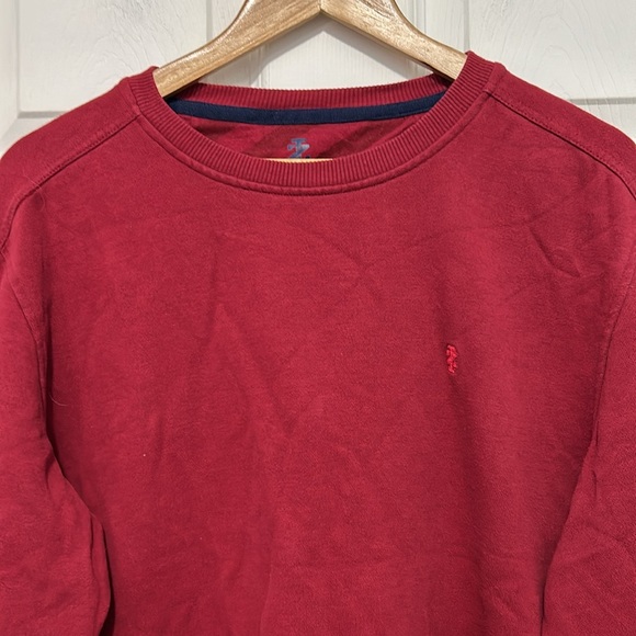 IZOD crewneck sweatshirt. Size M - Picture 2 of 7